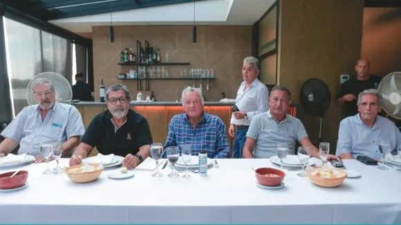 Gremios presionan a la CGT: convocan a un paro de 36 horas y exigen elecciones anticipadas